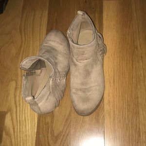 Sugar boots size 3 girls